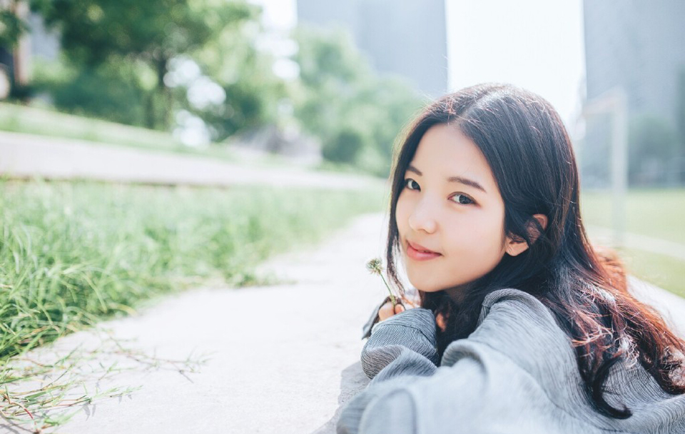 其实这世界上要淡泊名利的人就两种，一种名气小得想出也出不了，一种名气大得不想出还在火；前者无所谓了，后者无所求了。——韩寒《光明与磊落》